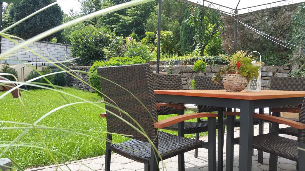 Gaestehaus Burgberg, Weinhaus Fries Kattenes Extérieur photo