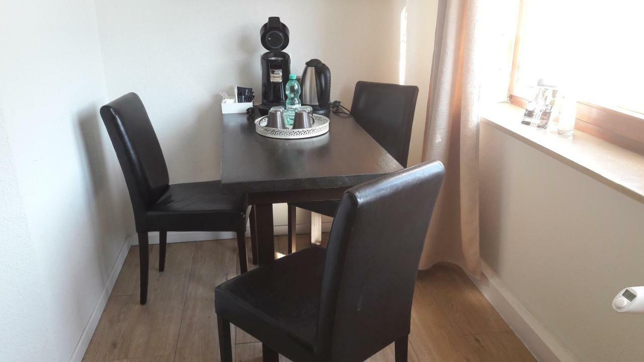 Gaestehaus Burgberg, Weinhaus Fries Kattenes Extérieur photo
